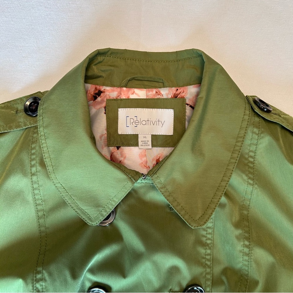 Relativity Double Breasted Fully Lined Spring Gre… - image 7